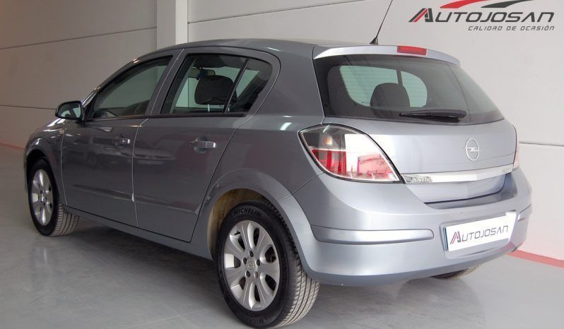 Opel Astra 1.7 CDTi Enjoy lleno