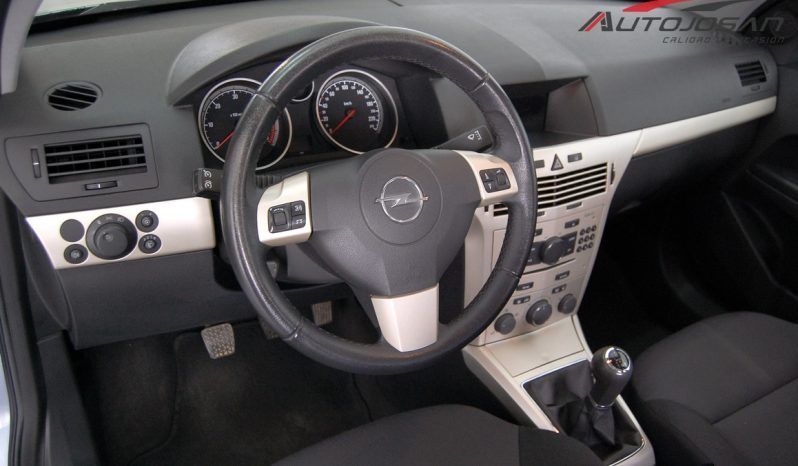 Opel Astra 1.7 CDTi Enjoy lleno