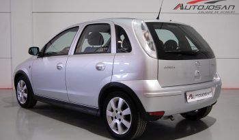 Opel Corsa 1.2i 16V Silverline lleno