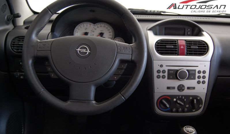 Opel Corsa 1.2i 16V Silverline lleno