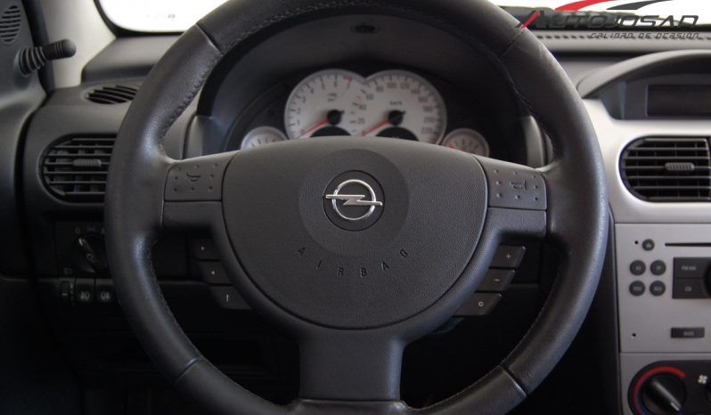 Opel Corsa 1.2i 16V Silverline lleno
