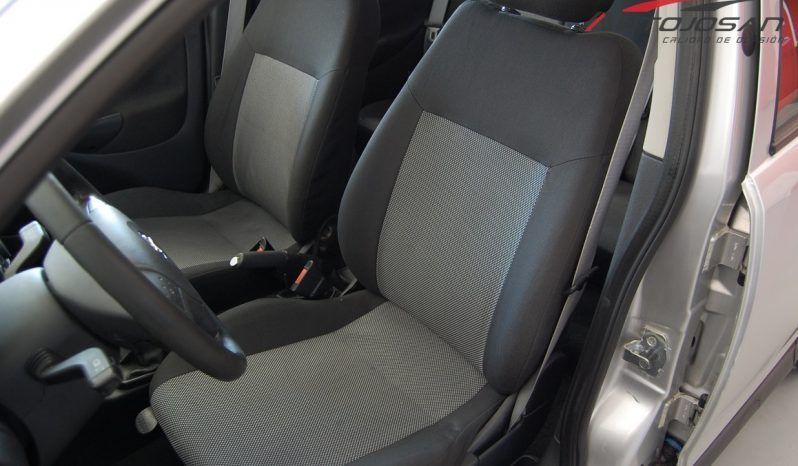 Opel Corsa 1.2i 16V Silverline lleno