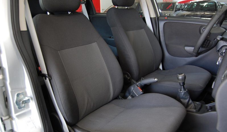 Opel Corsa 1.2i 16V Silverline lleno