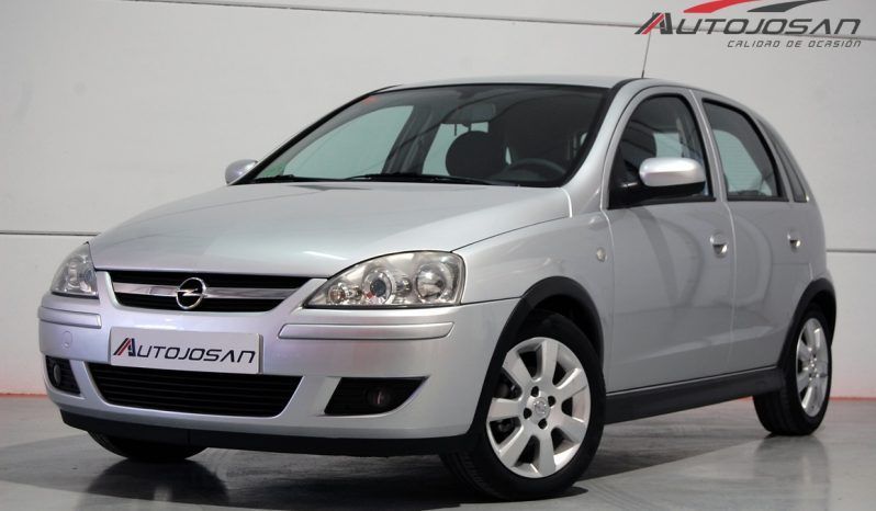 Opel Corsa 1.2i 16V Silverline lleno