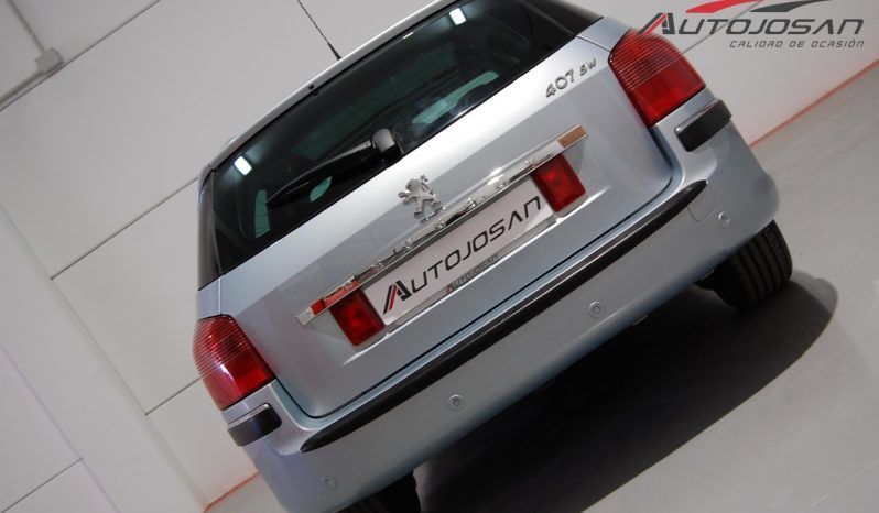 Peugeot 407 SW 2.0 HDi Automático lleno