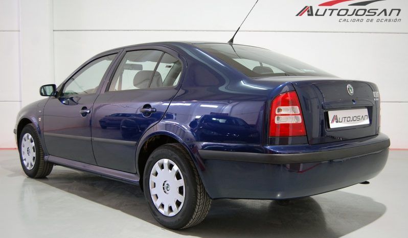 Skoda Octavia 1.9 TDi Ambiente lleno