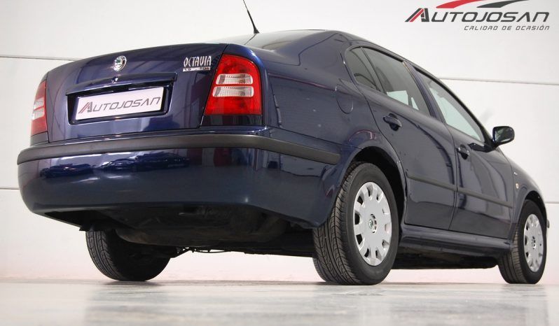 Skoda Octavia 1.9 TDi Ambiente lleno