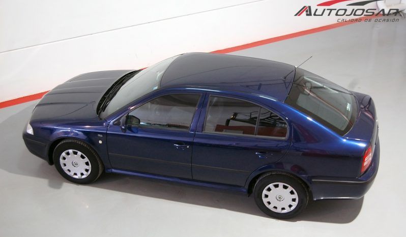 Skoda Octavia 1.9 TDi Ambiente lleno