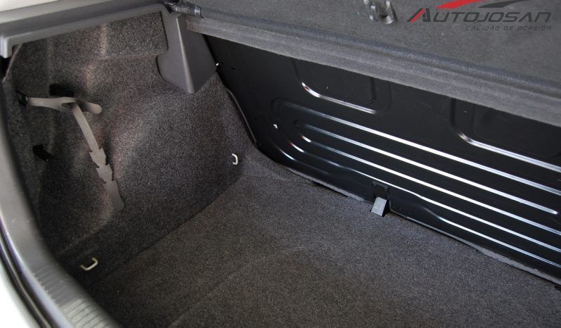 Volkswagen Polo 1.2i 12V lleno