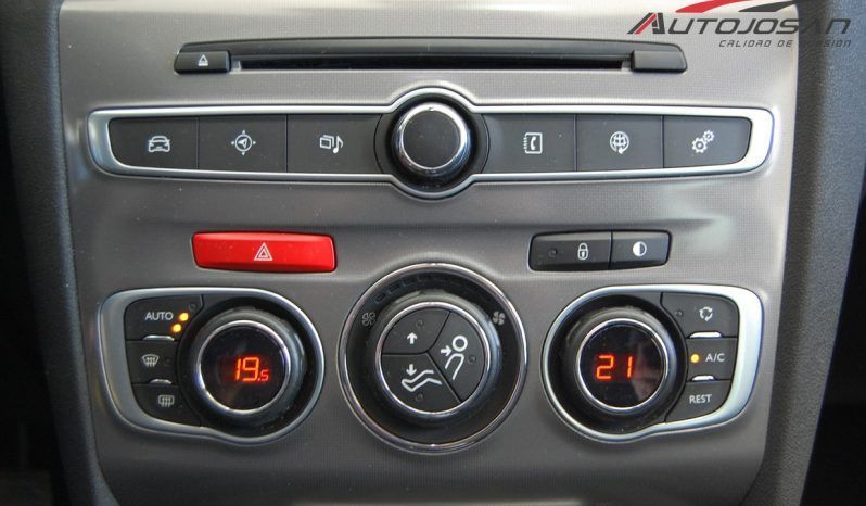 Citroën C4 BlueHDi Live Edition lleno