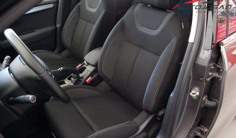 Citroën C4 BlueHDi Live Edition lleno