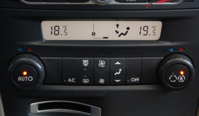 Renault Laguna 2.2 Dci Initiale lleno