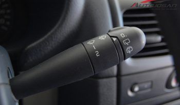 Renault Clio 1.2i 16V Expression lleno
