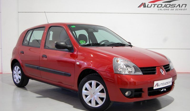 Renault Clio 1.2i 16V Campus lleno