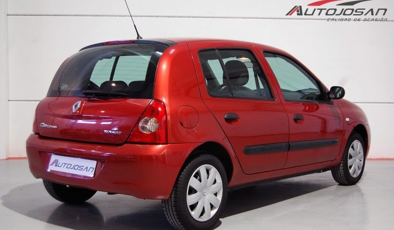 Renault Clio 1.2i 16V Campus lleno