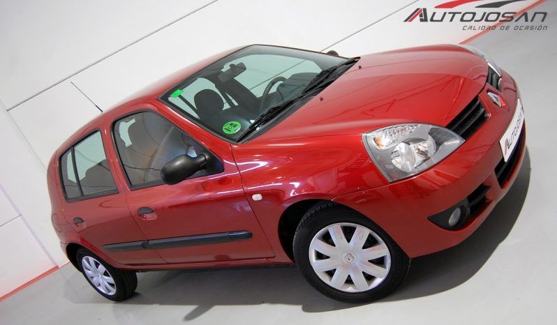 Renault Clio 1.2i 16V Campus lleno