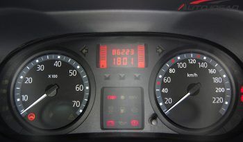 Renault Clio 1.2i 16V Campus lleno