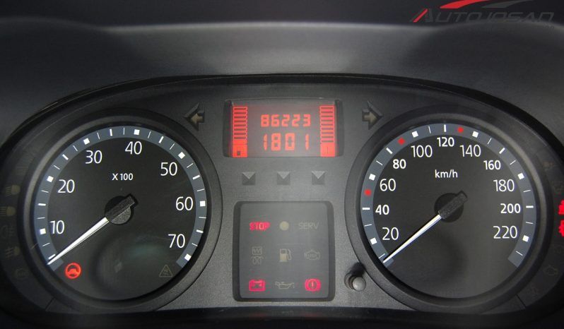 Renault Clio 1.2i 16V Campus lleno