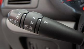 Renault Clio 1.2i 16V Campus lleno