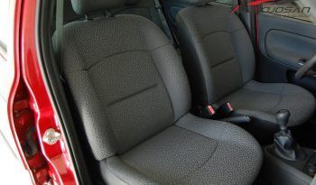 Renault Clio 1.2i 16V Campus lleno