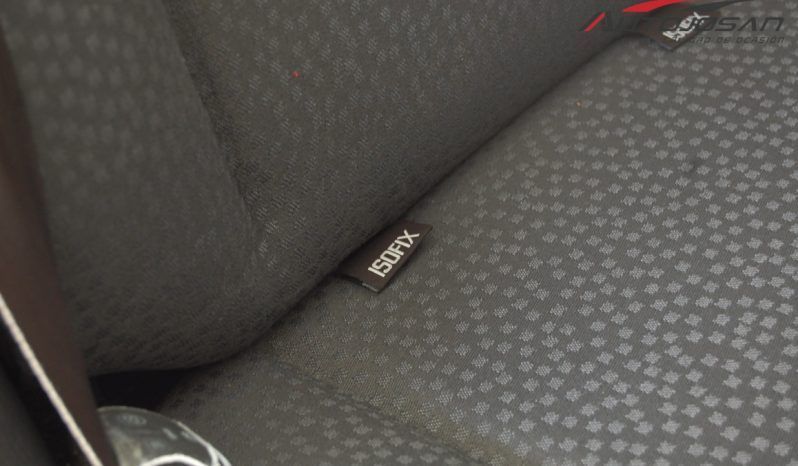 Renault Clio 1.2i 16V Campus lleno