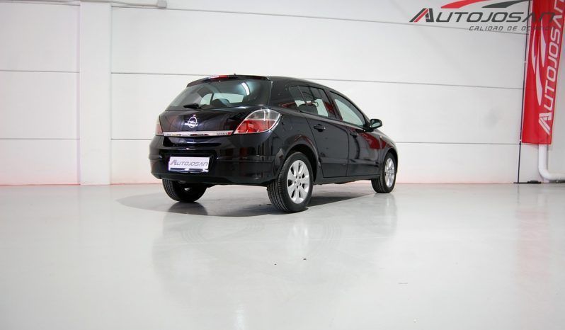 Opel Astra 1.7 CDTi Enjoy lleno