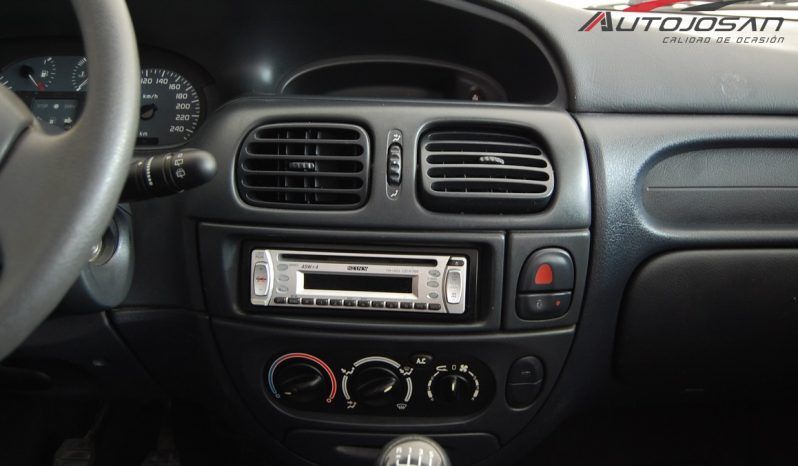 Renault Megane 1.9 dTi Century lleno