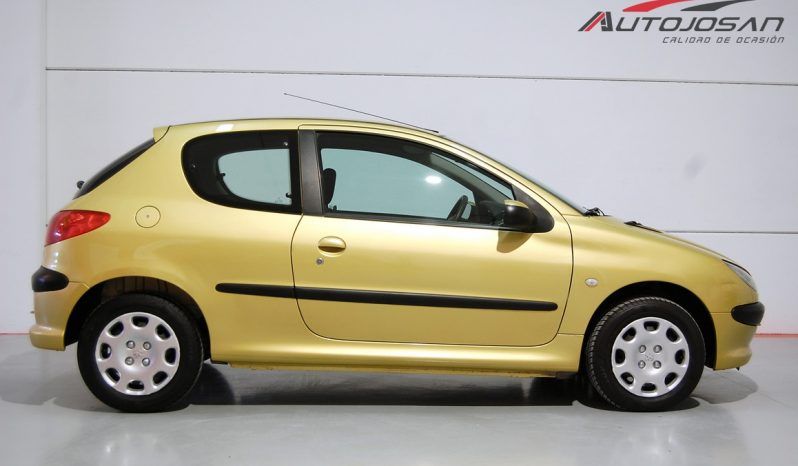 Peugeot 206 1.4i 3p. lleno