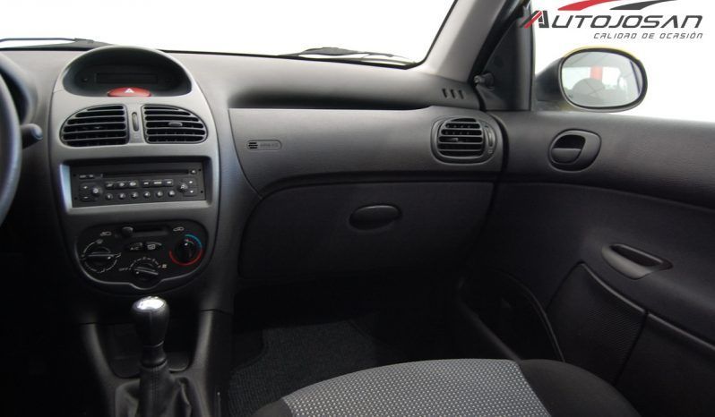 Peugeot 206 1.4i 3p. lleno