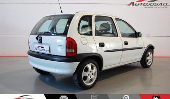 Opel Corsa 1.2i 16V Edition lleno