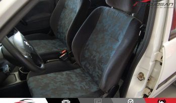 Opel Corsa 1.2i 16V Edition lleno