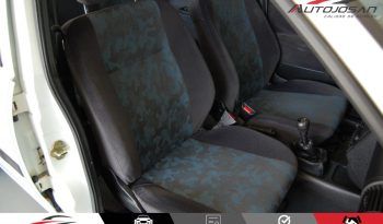 Opel Corsa 1.2i 16V Edition lleno