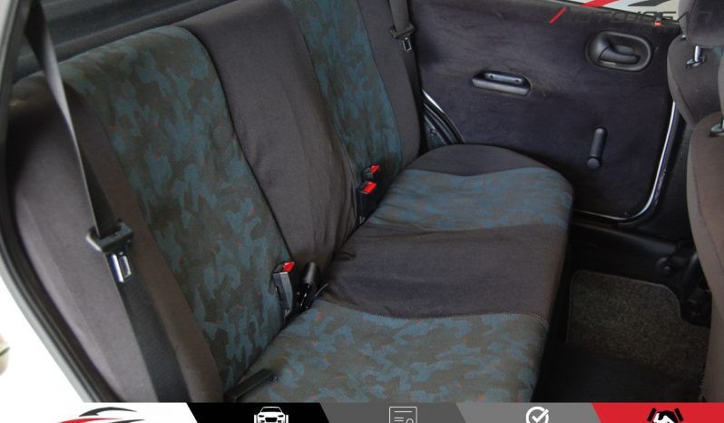 Opel Corsa 1.2i 16V Edition lleno