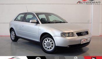 Audi A3 1.6i Attraction lleno
