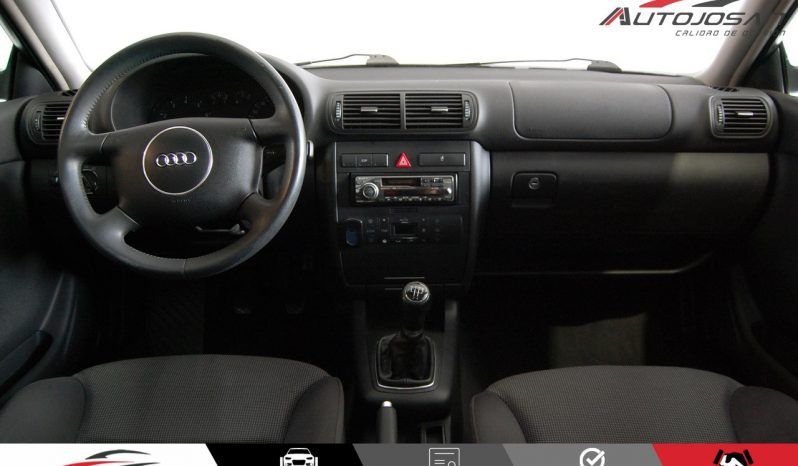 Audi A3 1.6i Attraction lleno