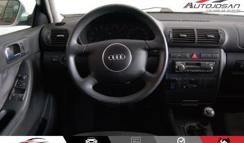 Audi A3 1.6i Attraction lleno