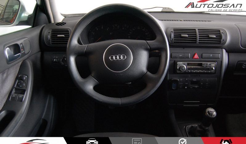 Audi A3 1.6i Attraction lleno