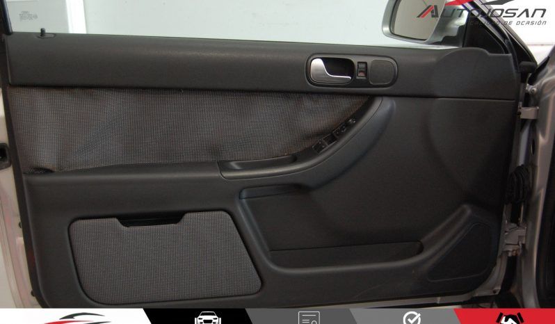 Audi A3 1.6i Attraction lleno