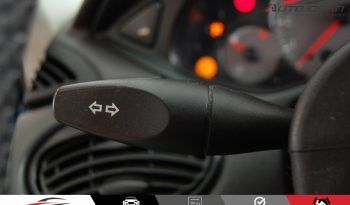 Ford Focus 1.6i 16v Trend lleno