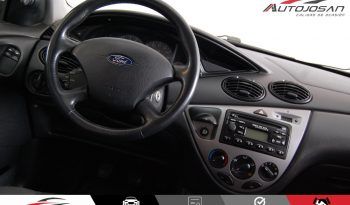 Ford Focus 1.6i 16v Trend lleno