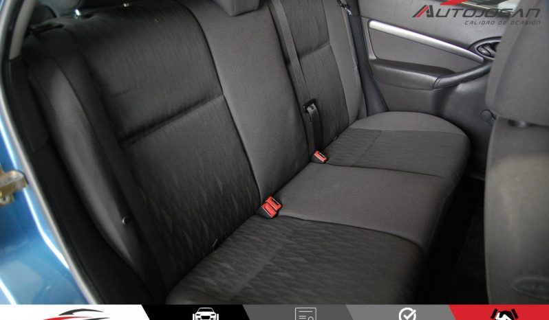 Ford Focus 1.6i 16v Trend lleno