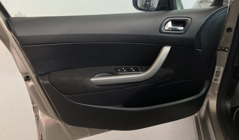 Peugeot 308 1.6 VTi lleno